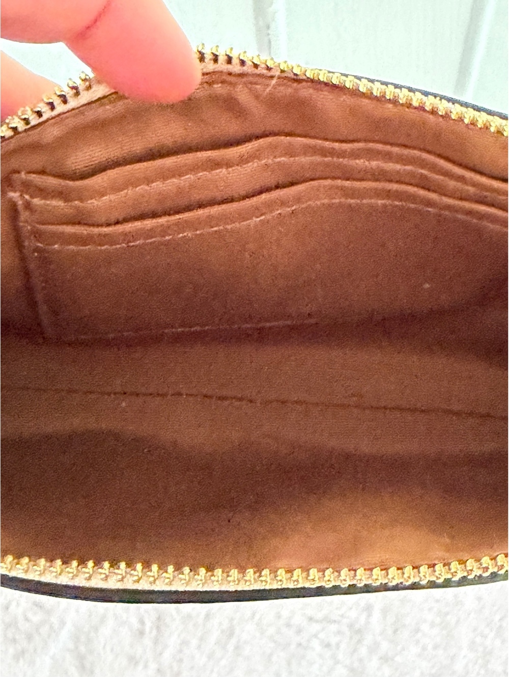 Kipling Small Dusty Rose Crossbody Bag with Adjustable Strap and Monkey Keychain - Picture 7 of 7
